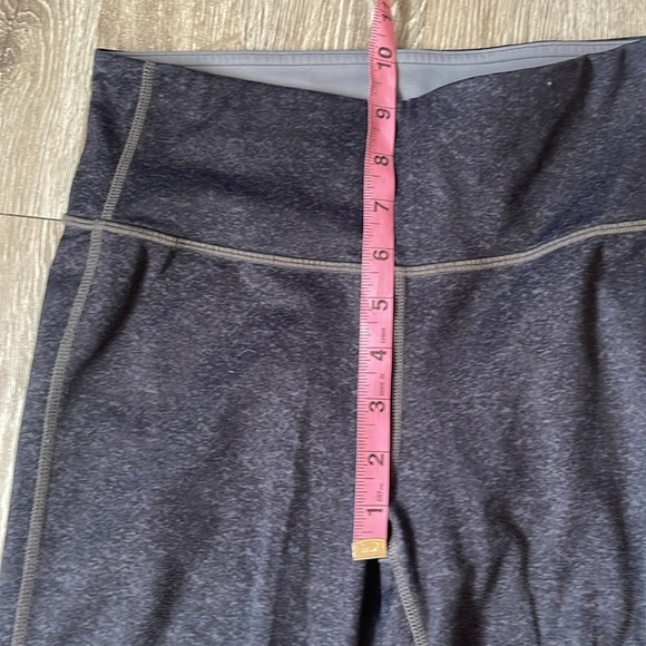 Athleta Chaturanga Workout Leggings Grey Splatter Dip Dye Size small Athletic - Picture 4 of 7